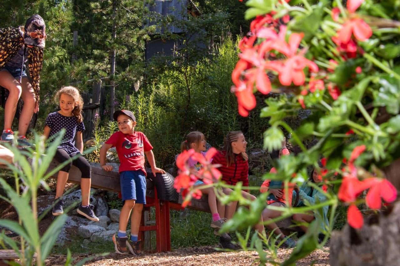 Baumzelte Robis Waldspielpark Hotel Grächen Buitenkant foto